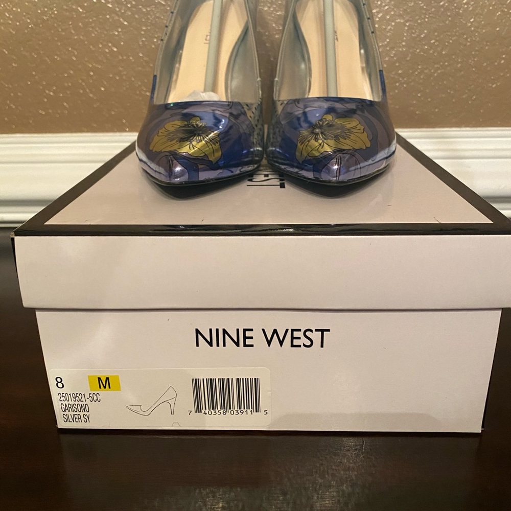 Nine West - Picture 3 of 4